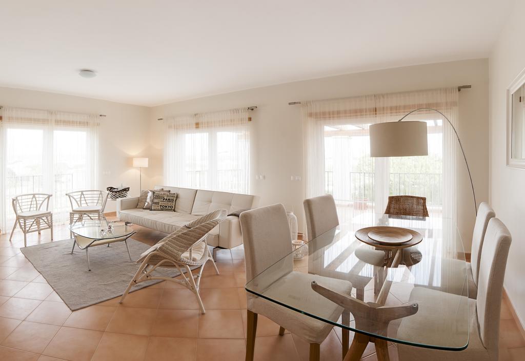 Apartamentos Villa T2 Vila Sagres Rum bild